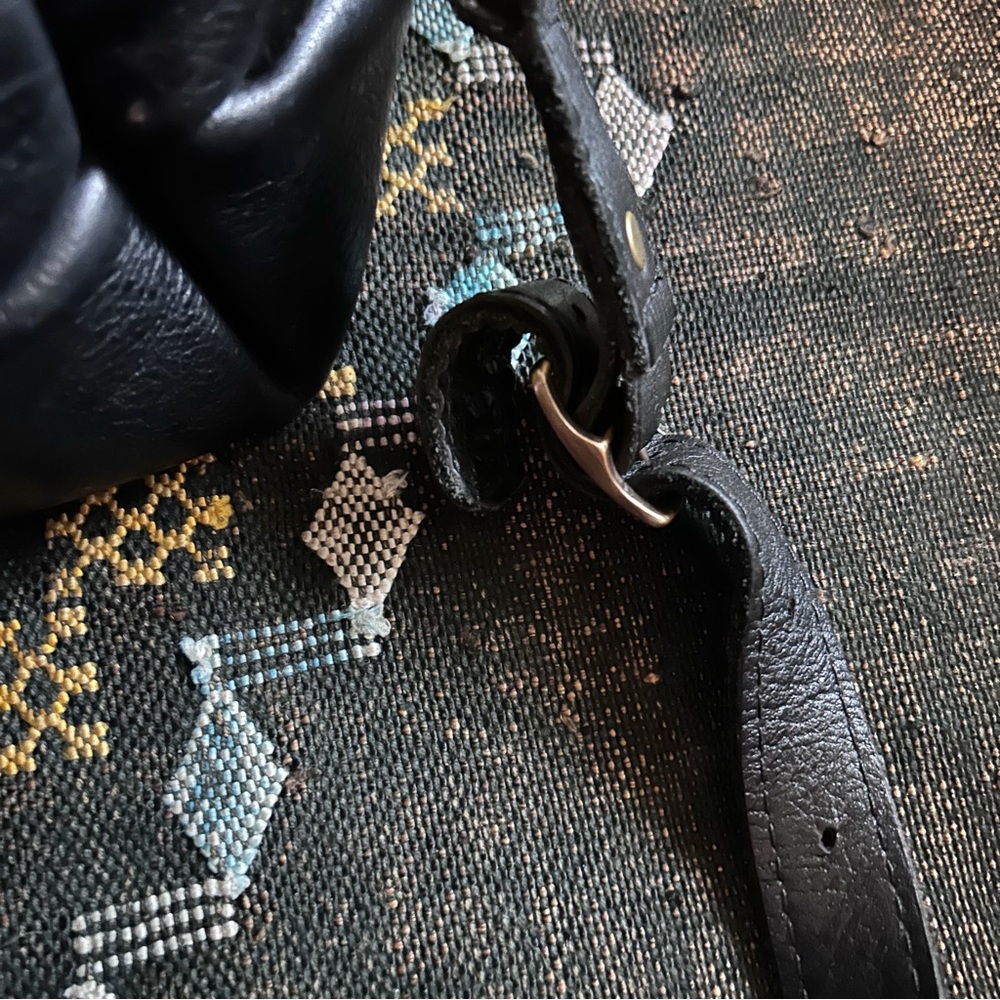 Pre-Loved Portland Leather Goods Tote Backpack in Classic - Picture 7 of 9